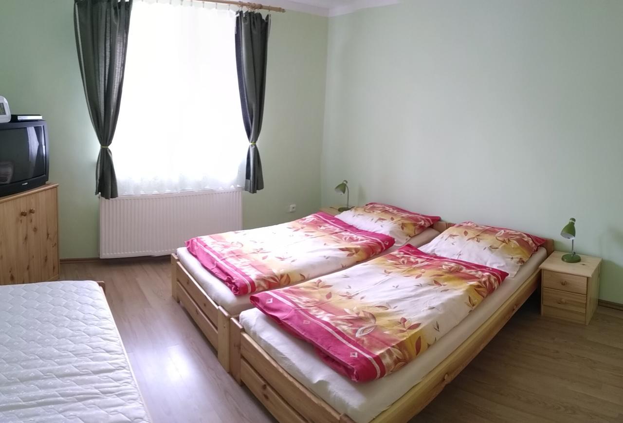 Apartman Utvina Eksteriør billede